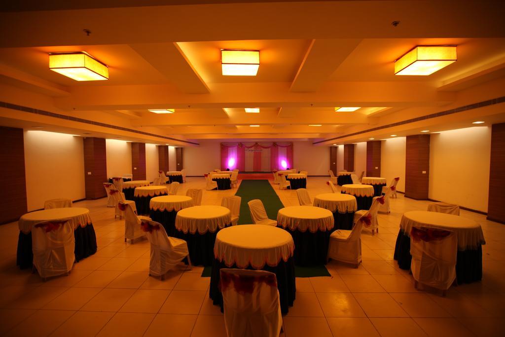 Sterling V Grand Madurai Hotel Exterior photo