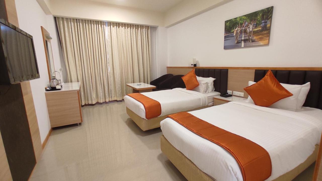 Sterling V Grand Madurai Hotel Exterior photo