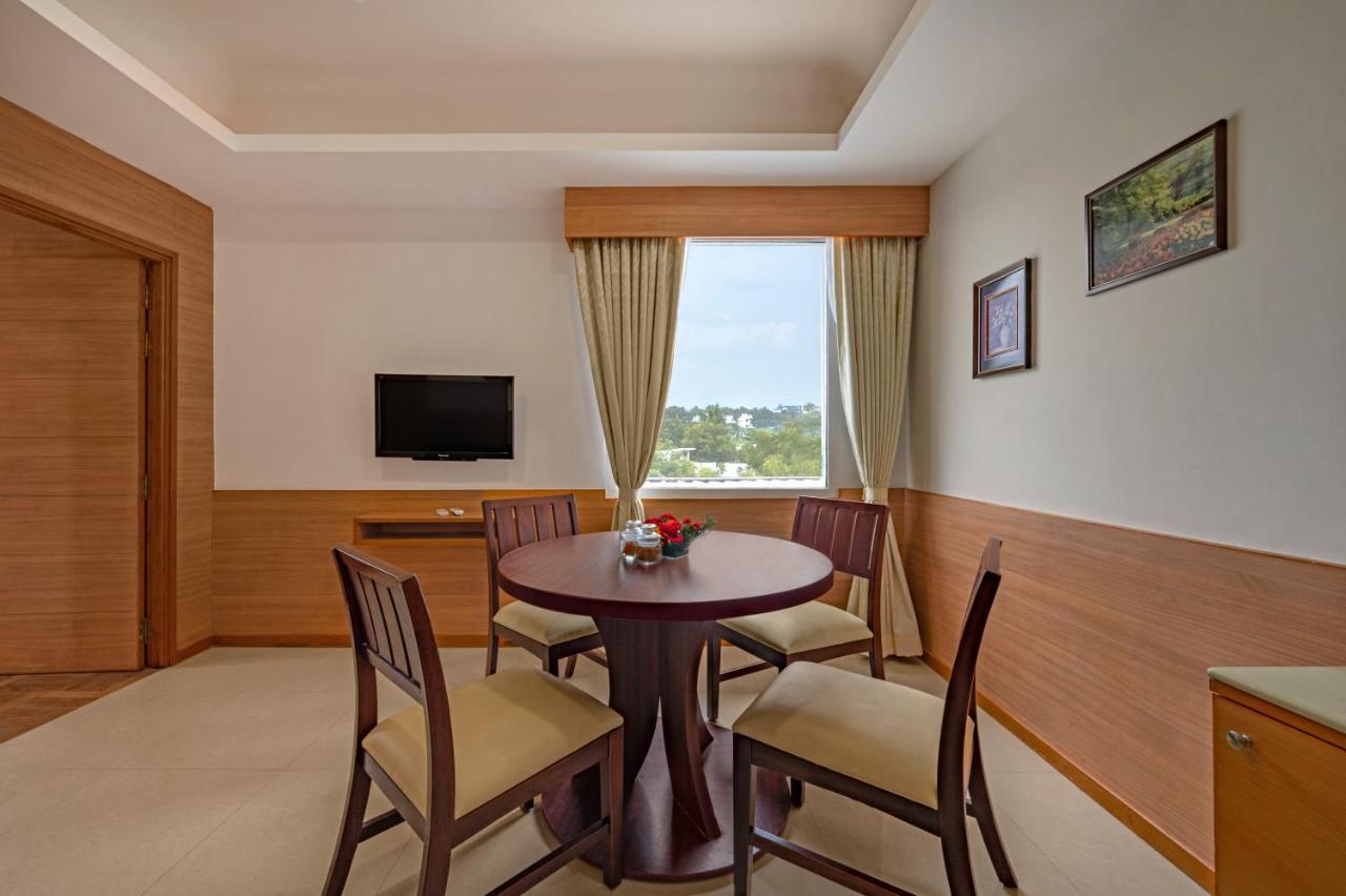 Sterling V Grand Madurai Hotel Exterior photo