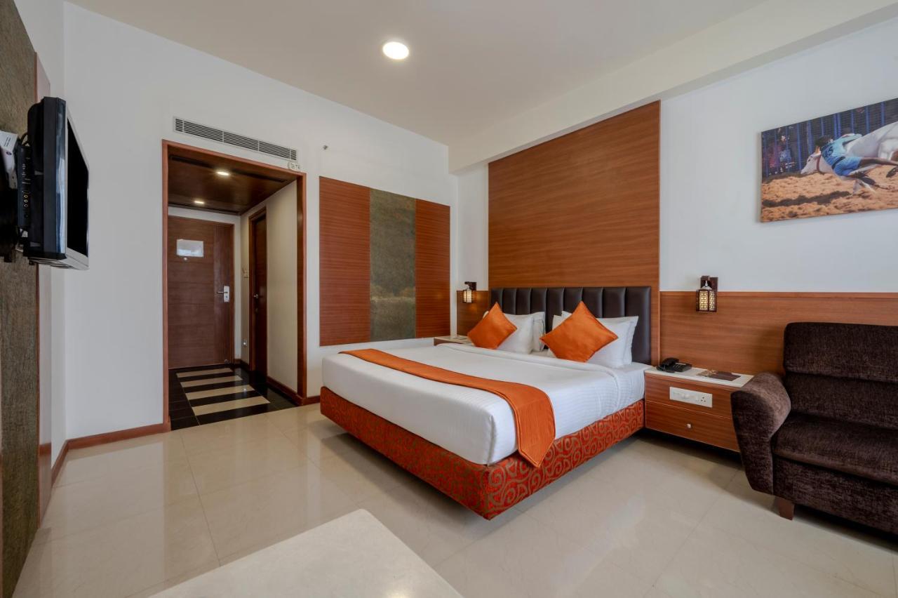 Sterling V Grand Madurai Hotel Exterior photo