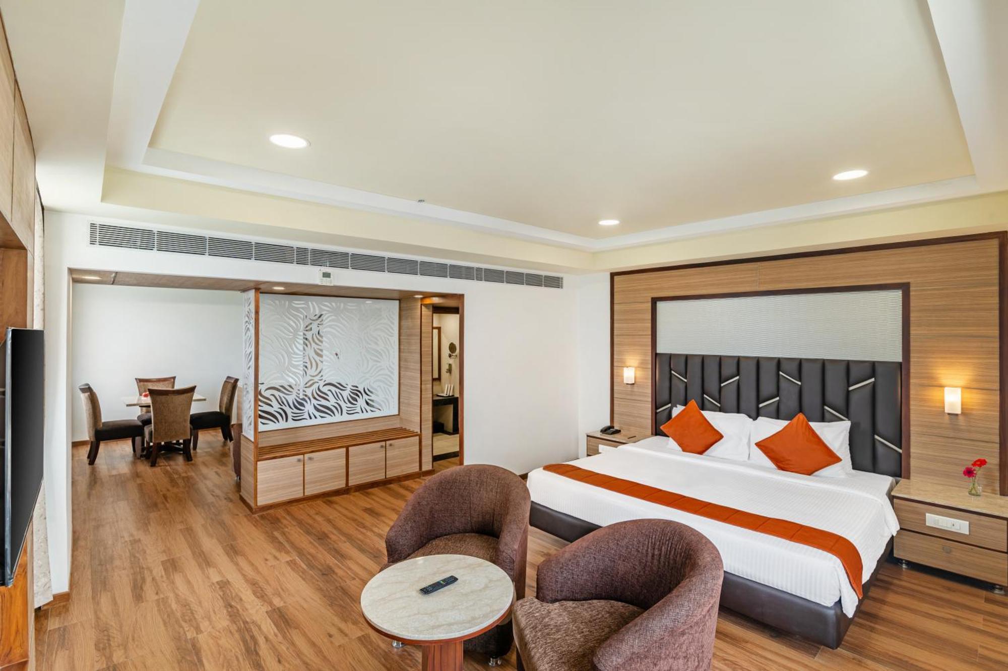 Sterling V Grand Madurai Hotel Exterior photo