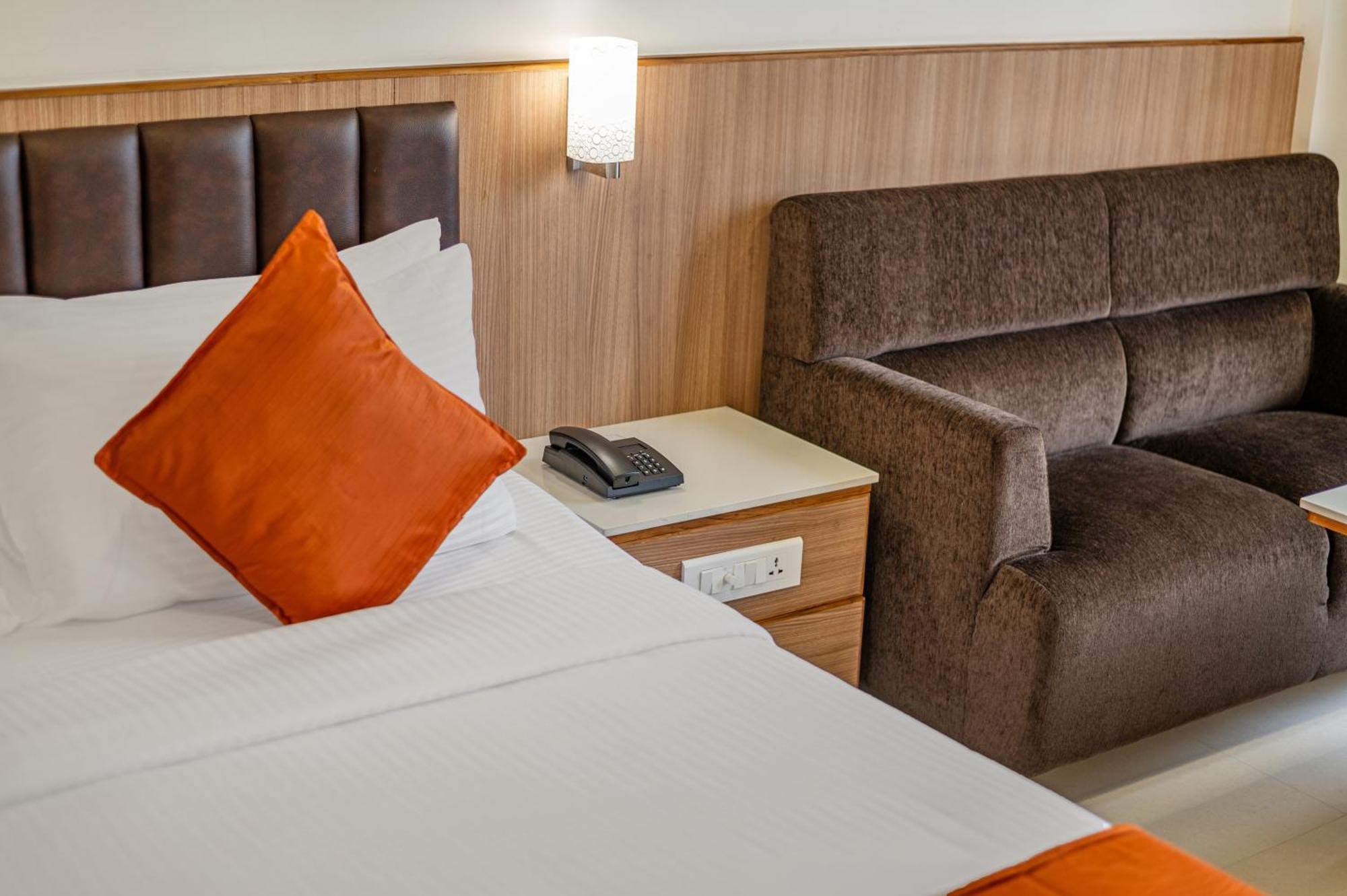 Sterling V Grand Madurai Hotel Exterior photo