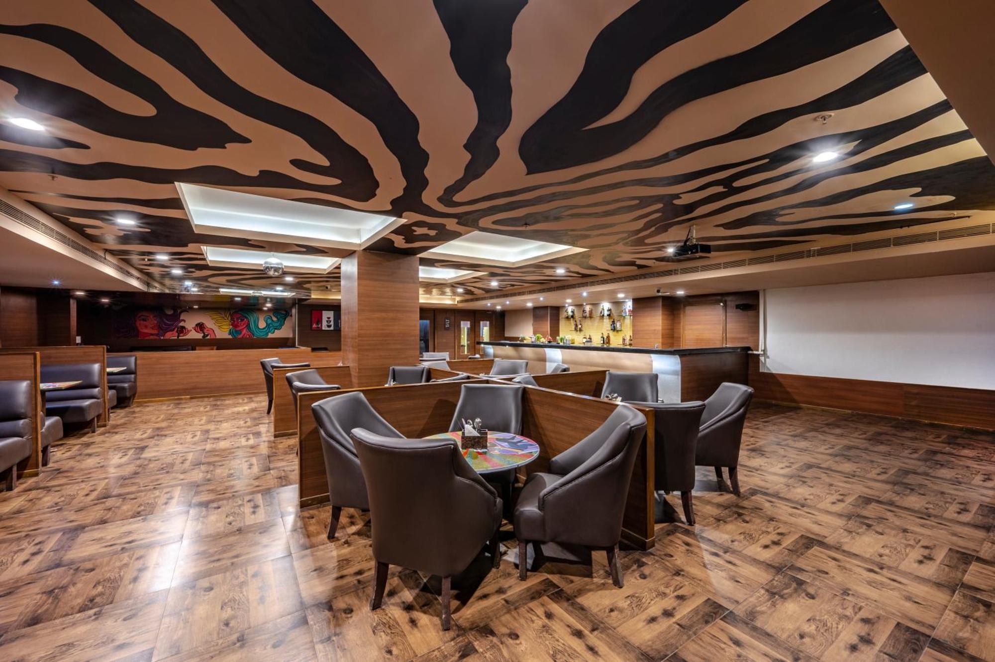 Sterling V Grand Madurai Hotel Exterior photo